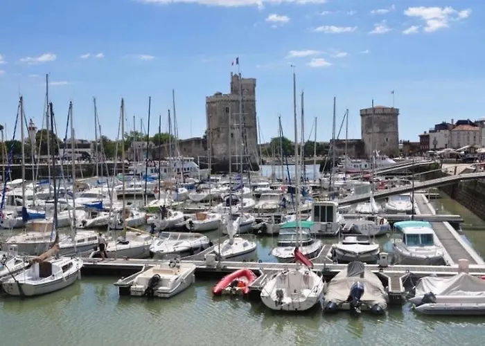 Maison Terrasse Proche Centre Et Ile De Re