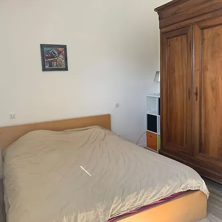 Maison Terrasse Proche Centre Et Ile De Ré * La Rochelle (Charente-Maritime)